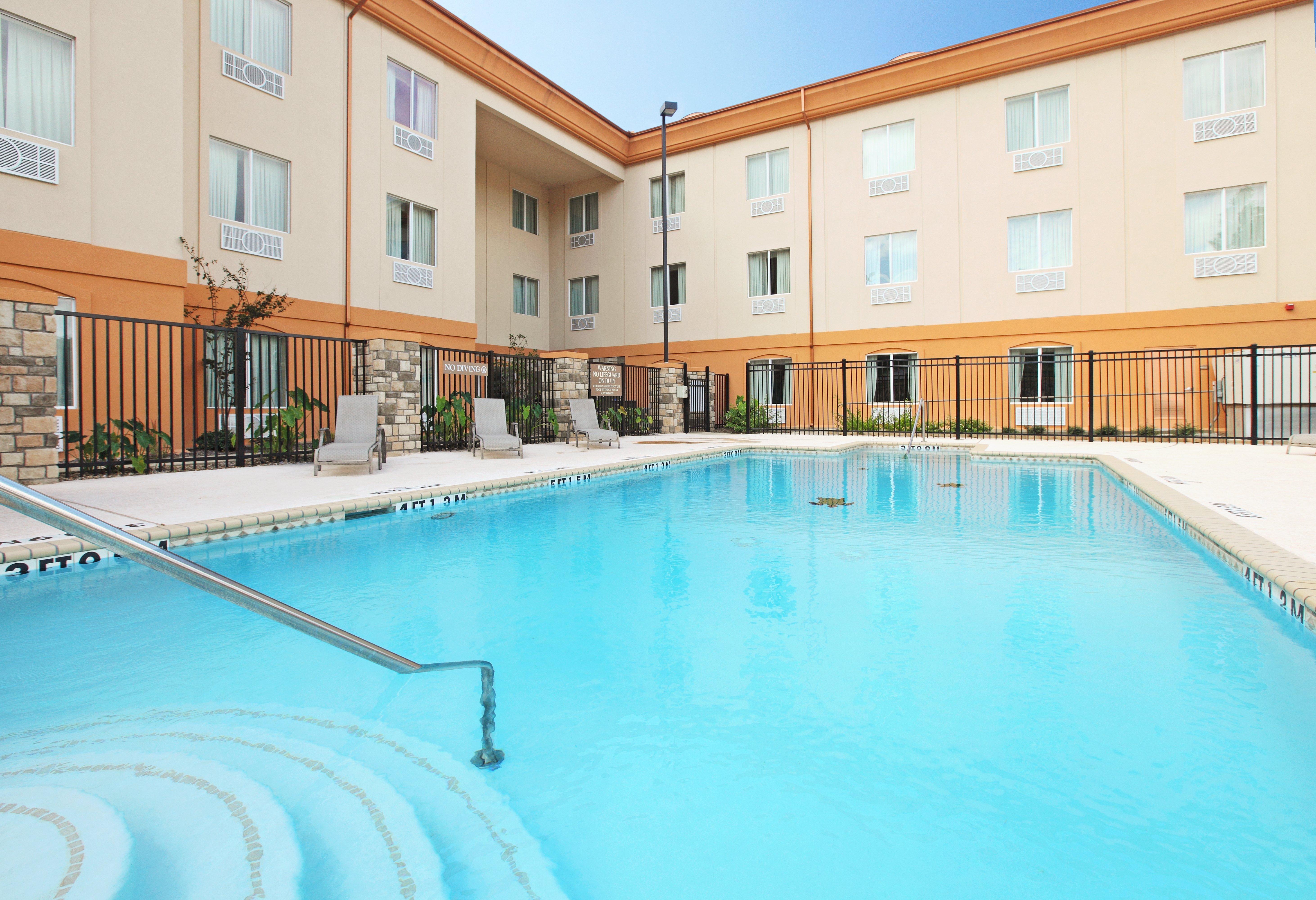 Holiday Inn Express Hotel & Suites Marshall By Ihg Exteriér fotografie