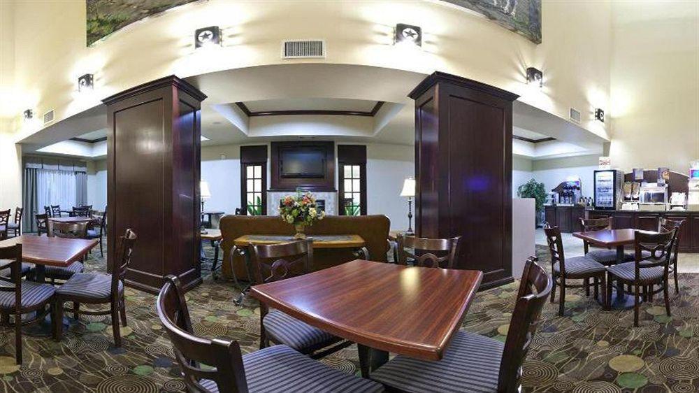 Holiday Inn Express Hotel & Suites Marshall By Ihg Exteriér fotografie